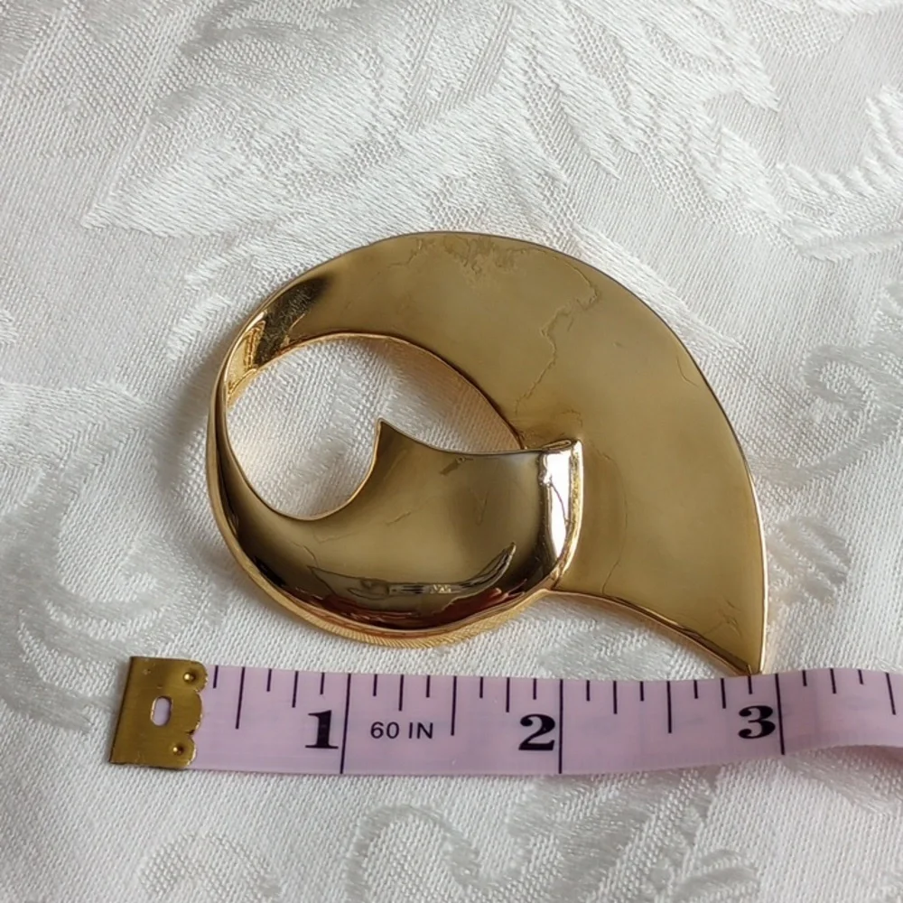Modernist Wave Swirl Brooch 3